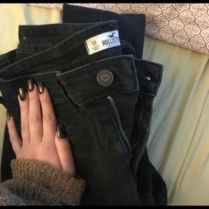 black hollister jeans